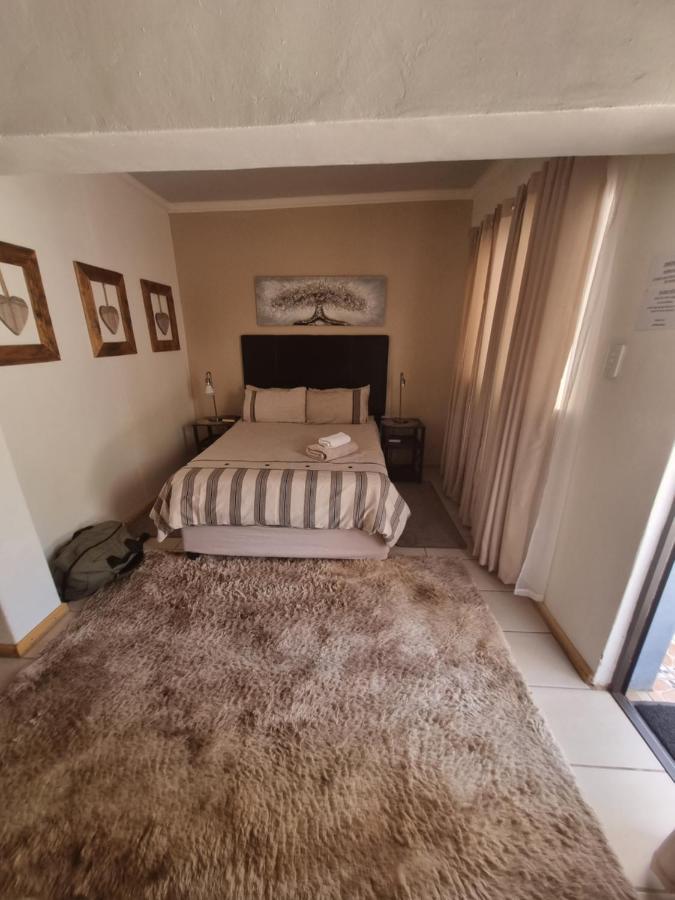 Sondela Bed & Breakfast Aliwal North Ngoại thất bức ảnh