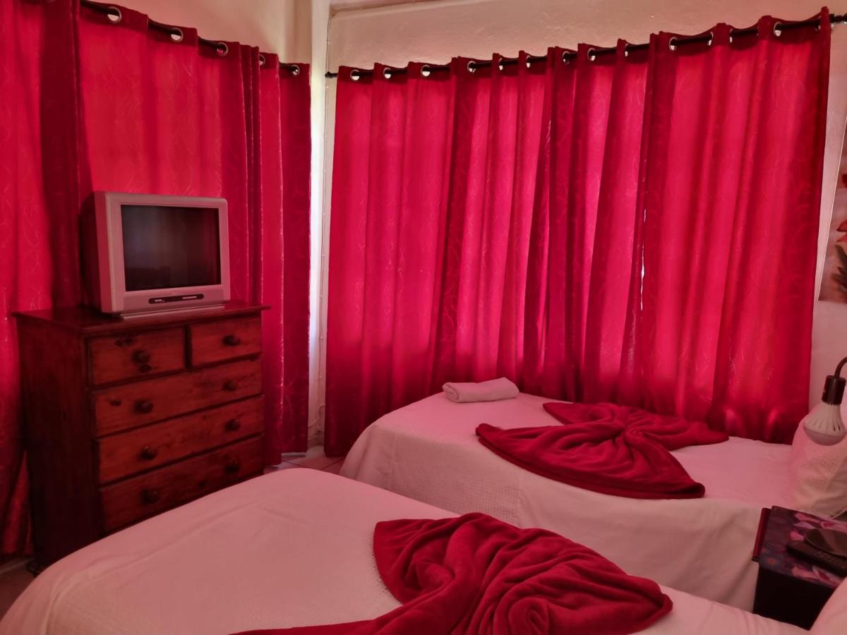 Sondela Bed & Breakfast Aliwal North Ngoại thất bức ảnh