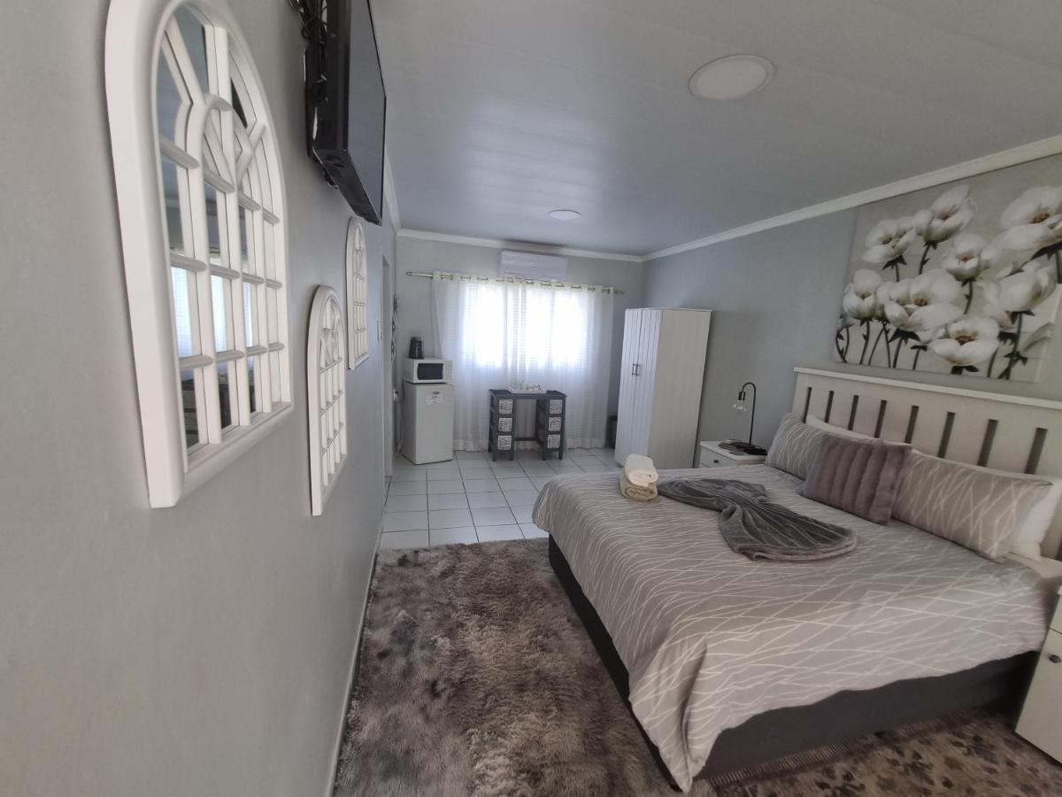 Sondela Bed & Breakfast Aliwal North Ngoại thất bức ảnh